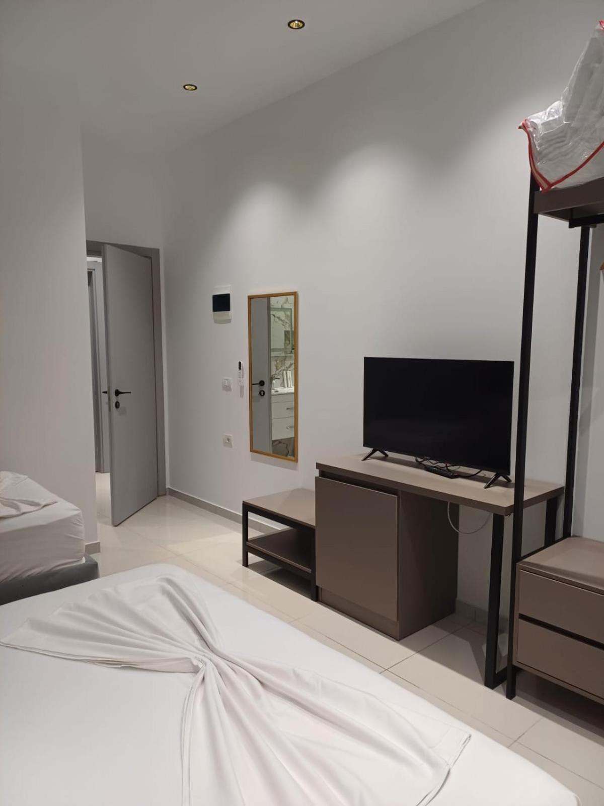 Summer Hotel