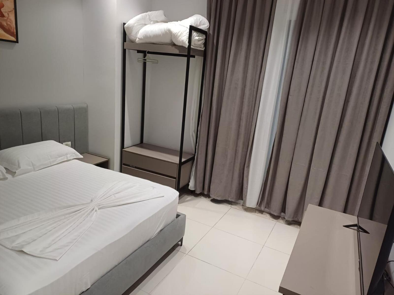 Hotel Summer Wlora